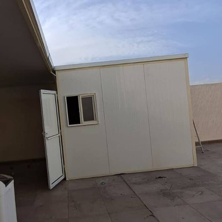 تنفيذ غرف ساندوتش بانل تظليل وإعمار جدة للمظلات والسواتر